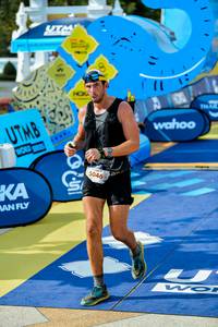 BIB: 5046
                            <button type="button" onclick="openModal(22748781)" class="btn btn-primary btn-sm float-right btn-popup" data-toggle="modal" data-target=".modal-high-quality">
                        <i class="fas fa-shopping-cart"></i> Add to Cart
                    </button>
                                            <button type="button" onclick="isThisMe(22748781, true)" class="btn btn-success btn-sm float-right btn-popup btn-isme hidden" data-toggle="tooltip" data-placement="bottom" title="นี่คือรูปของคุณใช่ไหม คลิกที่นี่เพื่อเอาเข้าอัลบั้ม">
                        <i class="fas fa-plus"></i> Add to album
                    </button>
                    <button type="button" onclick="isThisMe(22748781, false)" class="btn btn-warning btn-sm float-right btn-popup btn-isnotme hidden">
                        <i class="fas fa-ban"></i> Remove from album
                    </button>